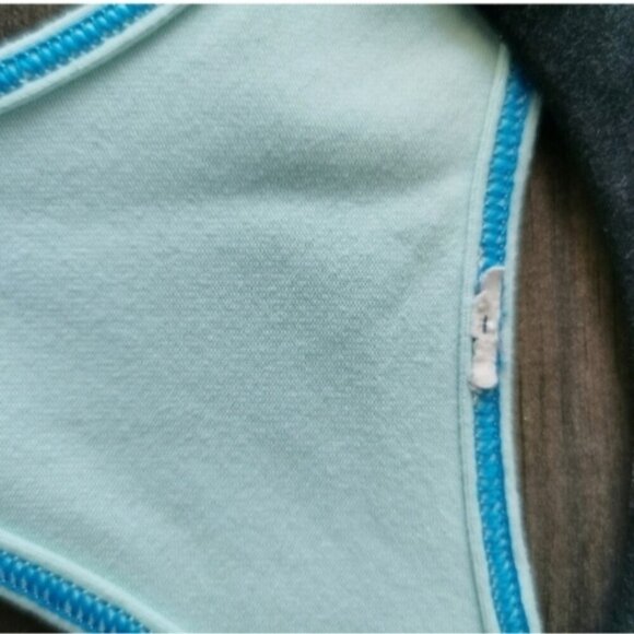 Lululemon  Racer Back Aqua Blue Tank Top - Picture 4 of 8